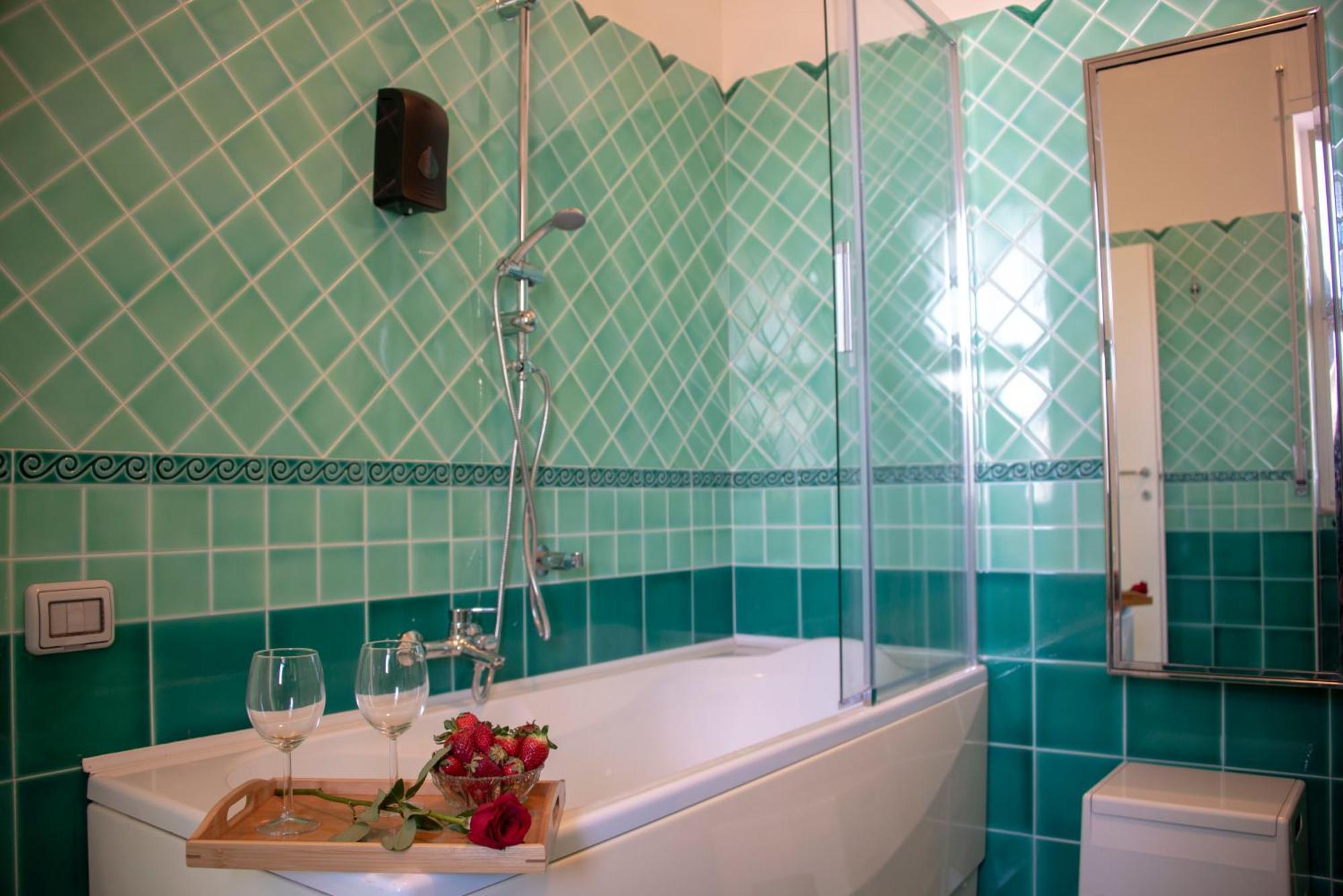 Reginella Guest House Salerno Exterior photo